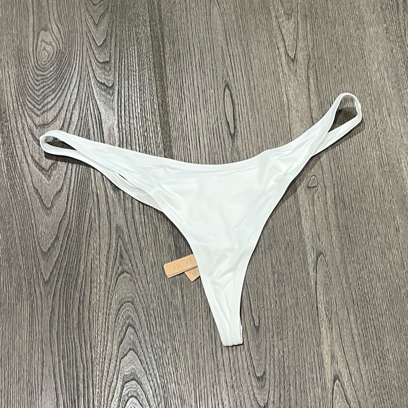 Skims Other - NWT Skims Swim Thong Bikini Bottom Marble Size 3X
